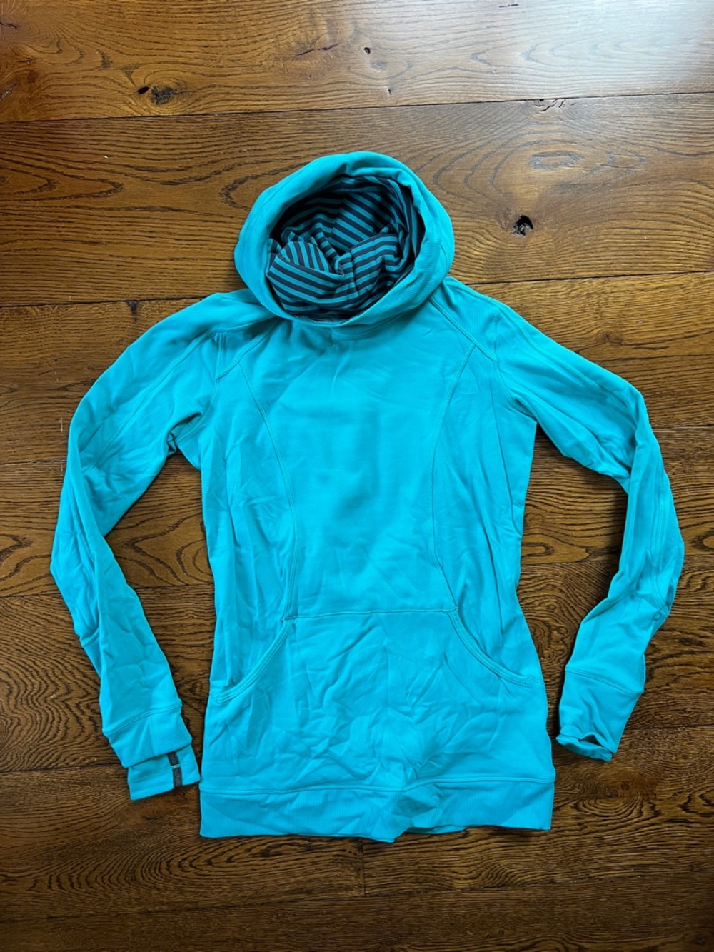 Lululemon Turquoise Lightweight Hooded Pullover